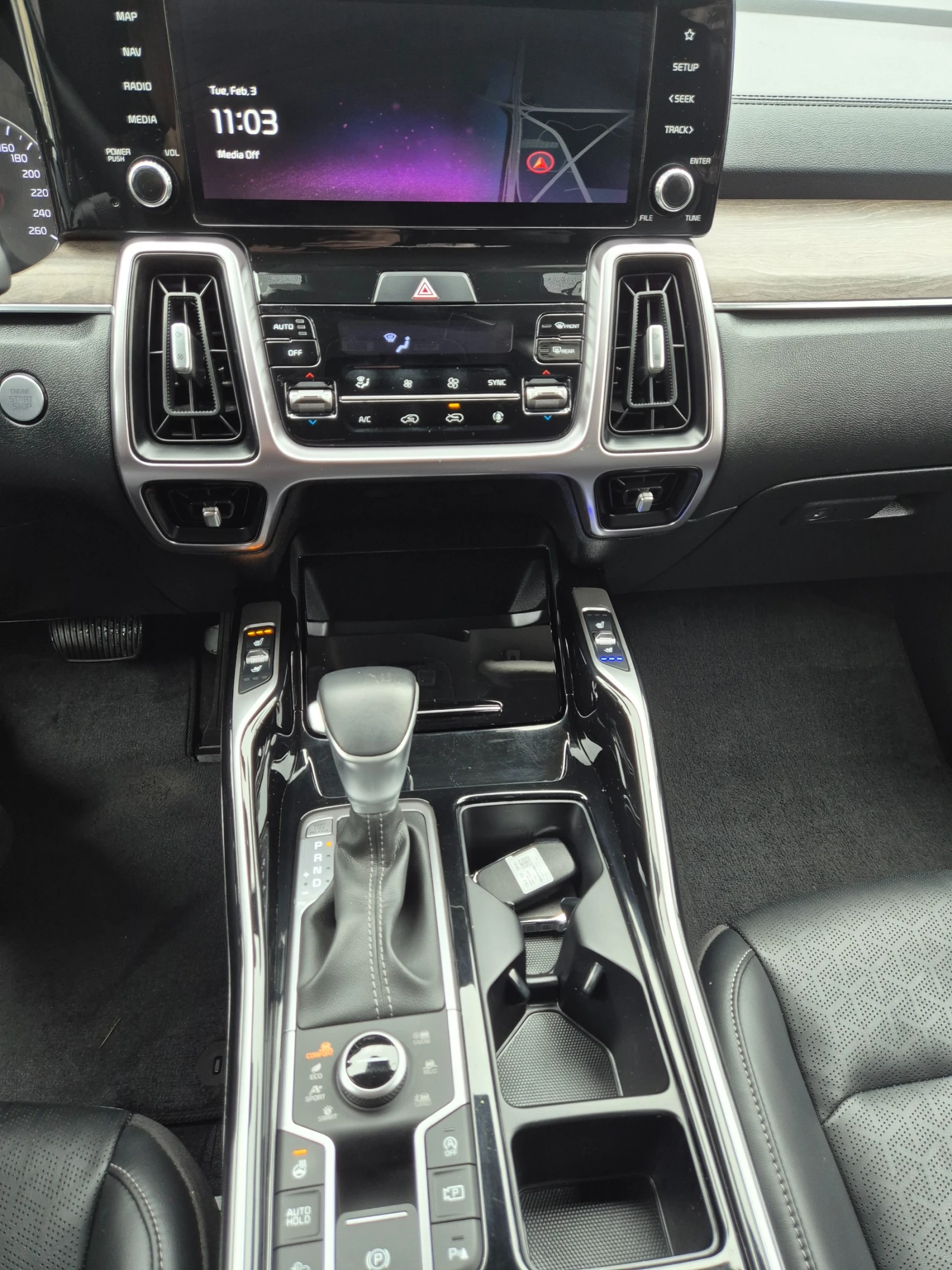 Kia Sorento 2.2 CRDI 4X4 - Наличен в БГ - изображение 10