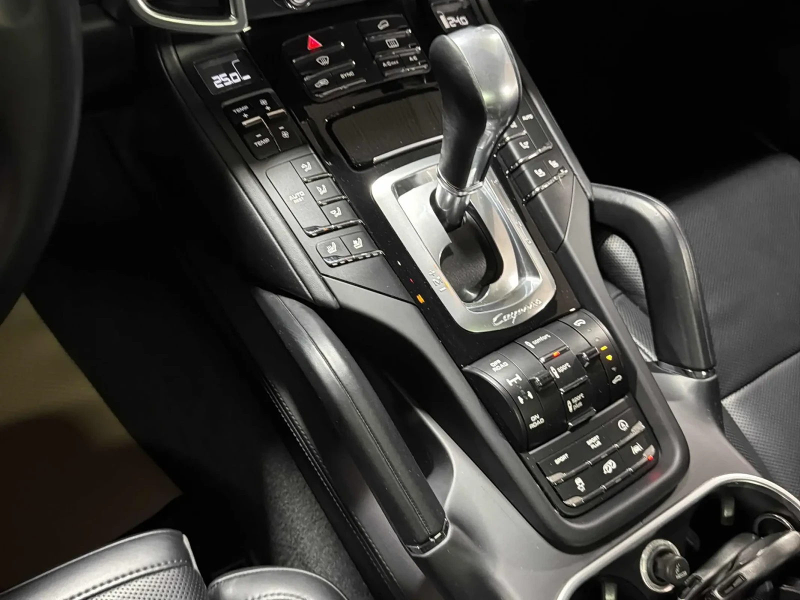 Porsche Cayenne GTS 3.6L V6 440кс * Soft Close*  - изображение 10