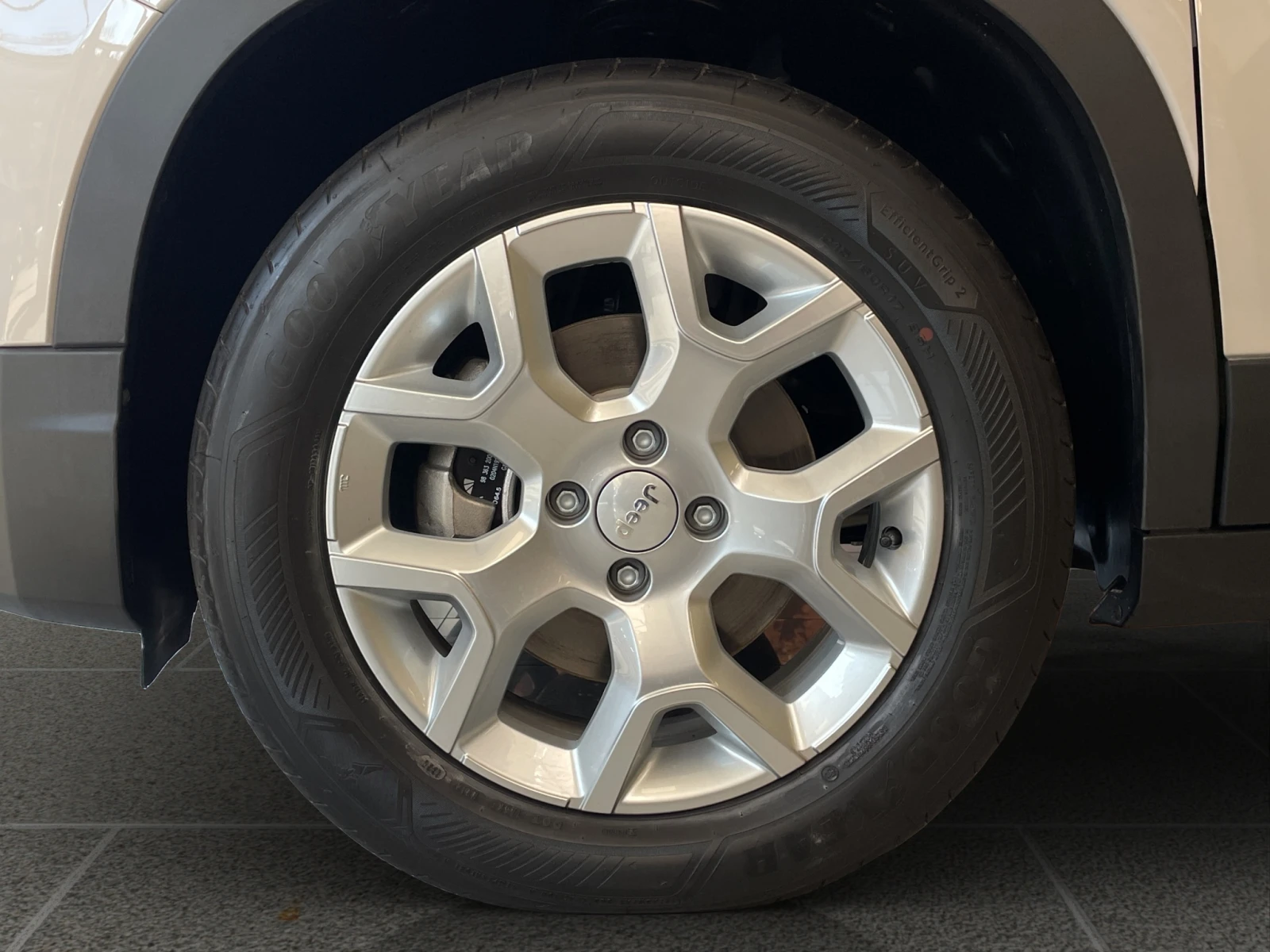 Jeep Avenger ALTITUDE BEV 54 kWh 115 kW 156 hp 400 km | Mobile.bg � ����������� 15