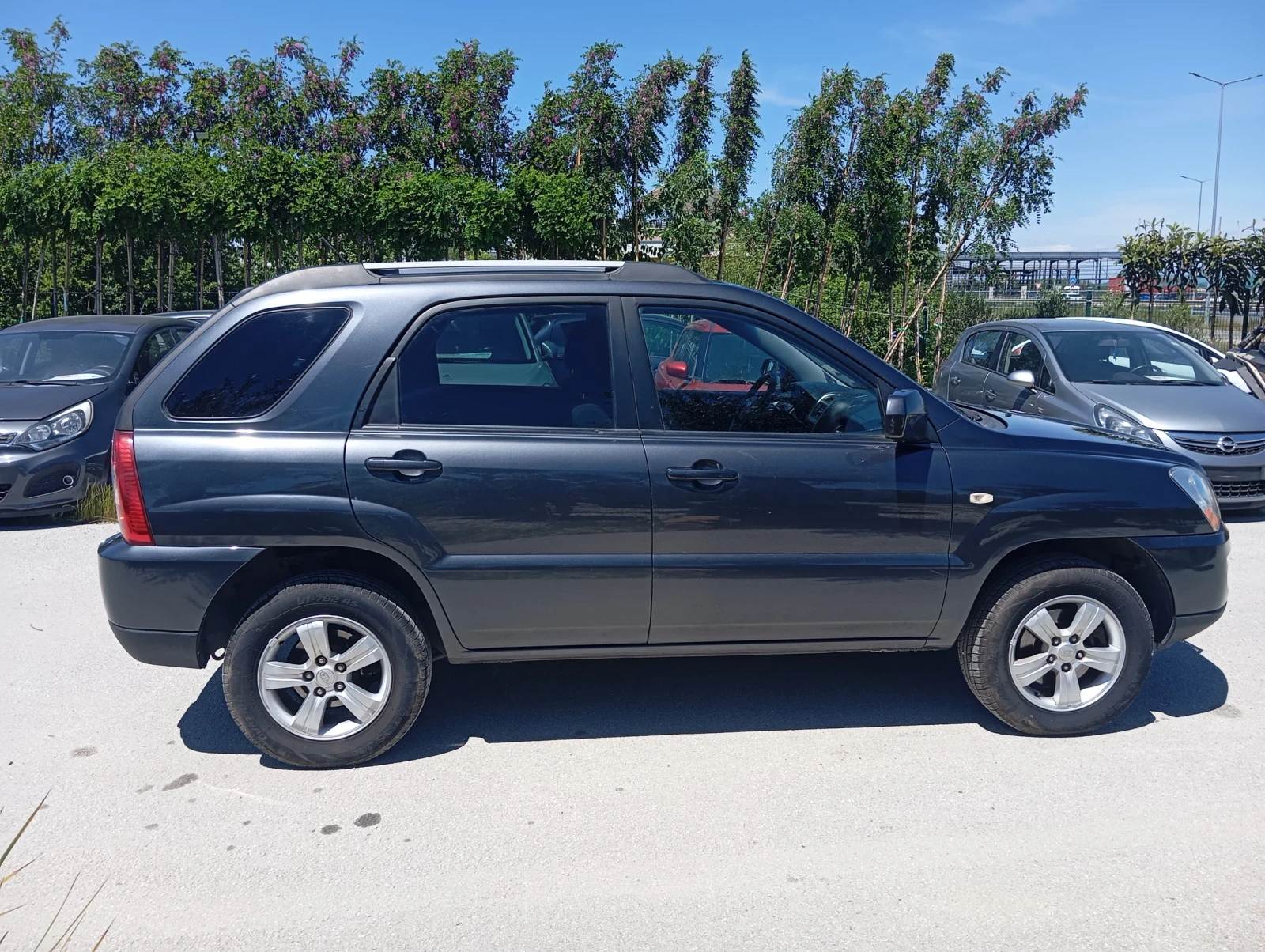 Kia Sportage Газ-бензин, снимка 4 - Автомобили и джипове - 54551936