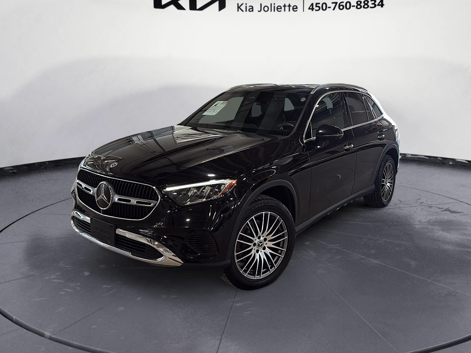 Mercedes-Benz GLC 300 4MATIC* DISTRONIC* ПОДГРЕВ* КАМЕРА* ПАНОРАМА* , снимка 2 - Автомобили и джипове - 55512922