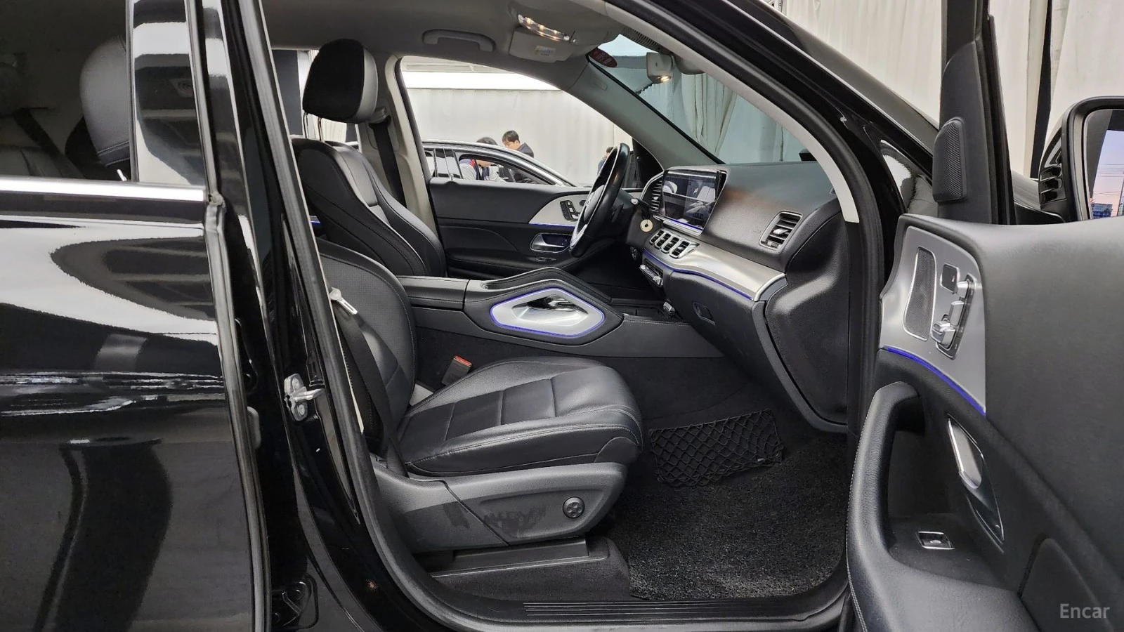 Mercedes-Benz GLE 300 4MATIC* КОЖА* ПОДГРЕВ* КАМЕРА* NAVI* LED* , снимка 8 - Автомобили и джипове - 55684242