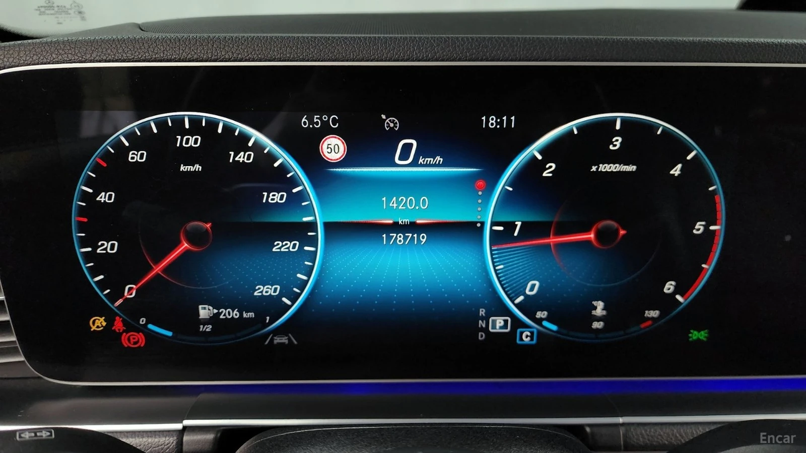 Mercedes-Benz GLE 300 4MATIC* КОЖА* ПОДГРЕВ* КАМЕРА* NAVI* LED* , снимка 6 - Автомобили и джипове - 55684242