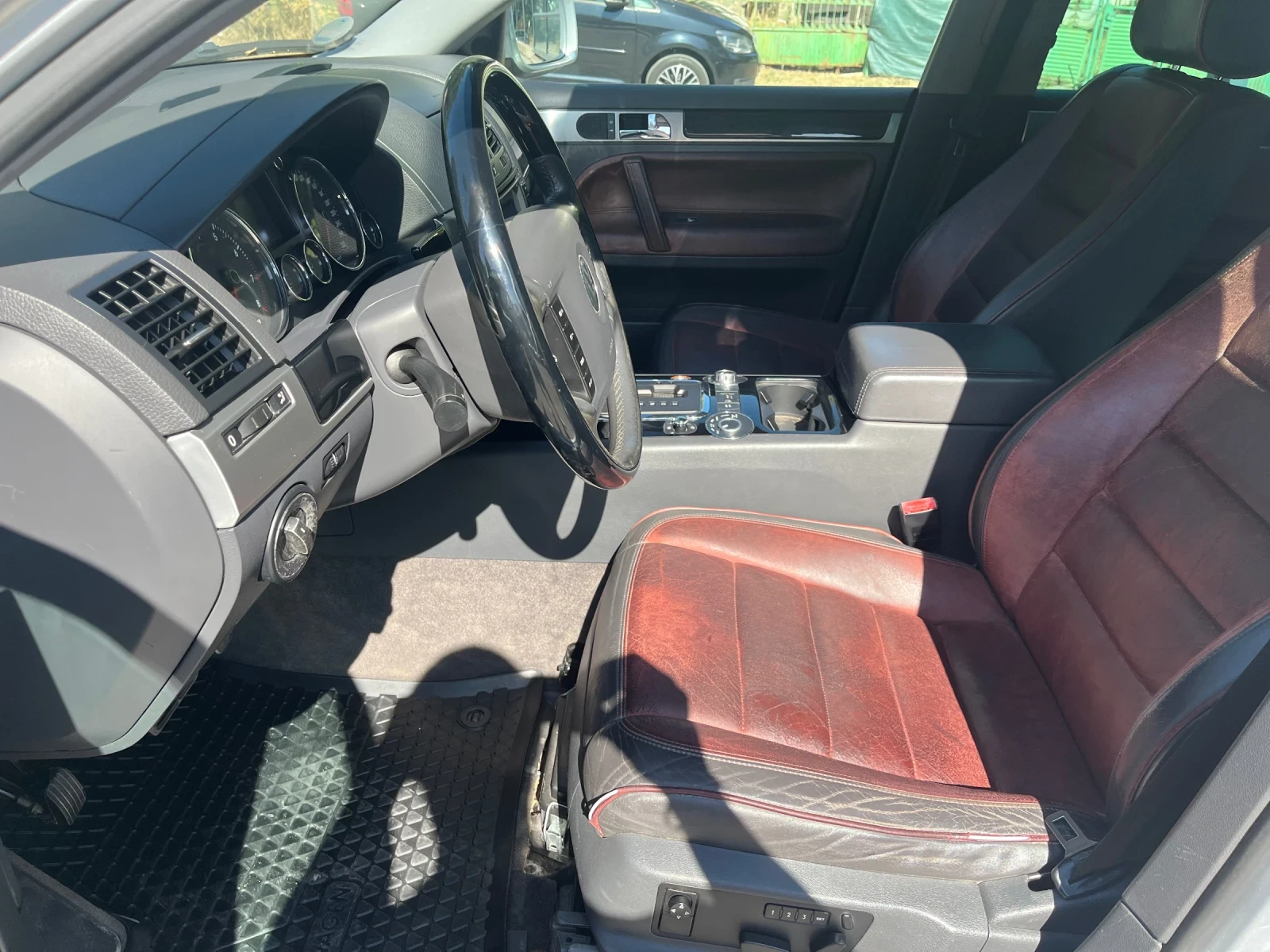 VW Touareg 4.2/V8/4x4, снимка 8 - Автомобили и джипове - 55698401