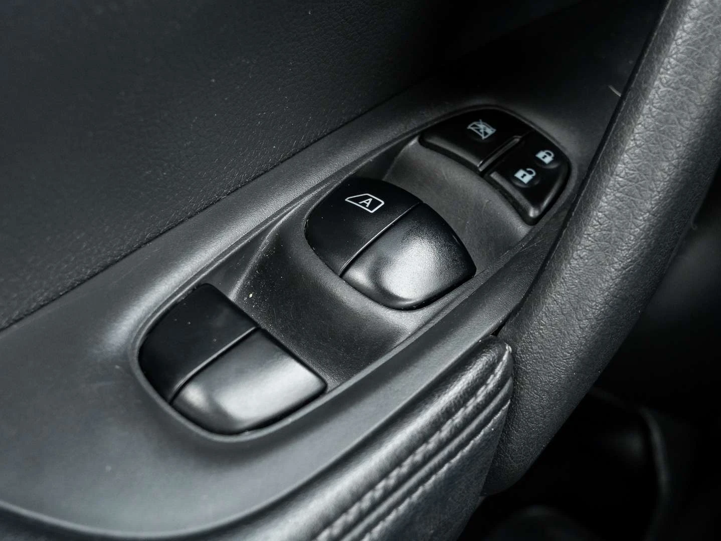 Nissan Rogue | Mobile.bg � ����������� 13
