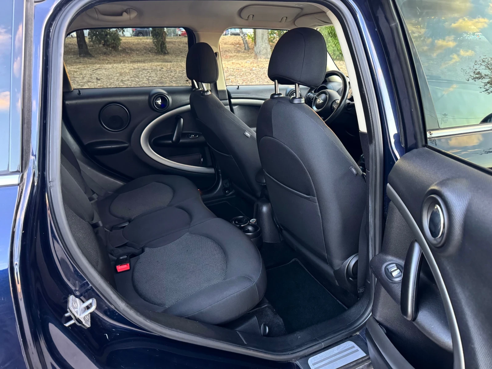 Mini Countryman 2.0D ALL4, снимка 12 - Автомобили и джипове - 56261548