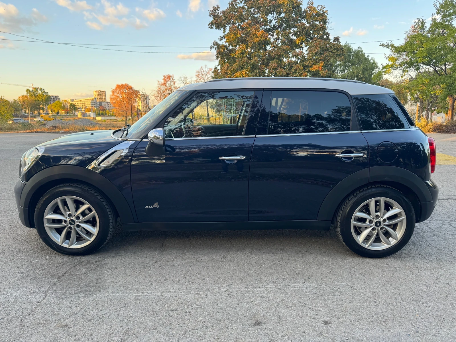 Mini Countryman 2.0D ALL4, снимка 8 - Автомобили и джипове - 56261548