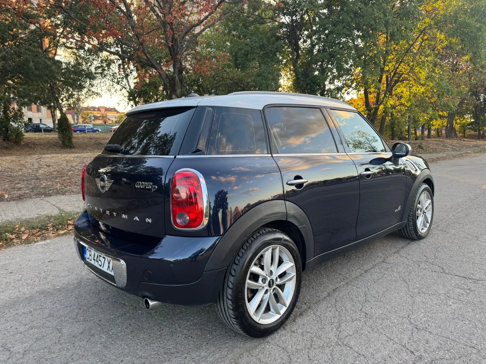 Mini Countryman 2.0D ALL4, снимка 5 - Автомобили и джипове - 56261548