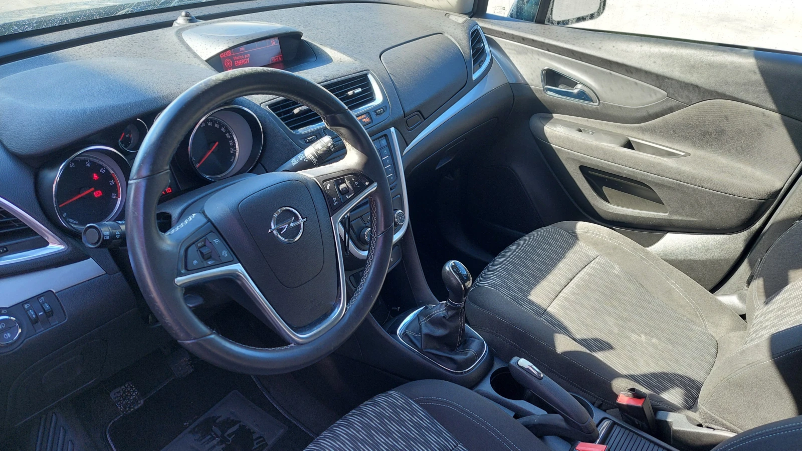 Opel Mokka 1.4i turbo LPG, снимка 10 - Автомобили и джипове - 56315025