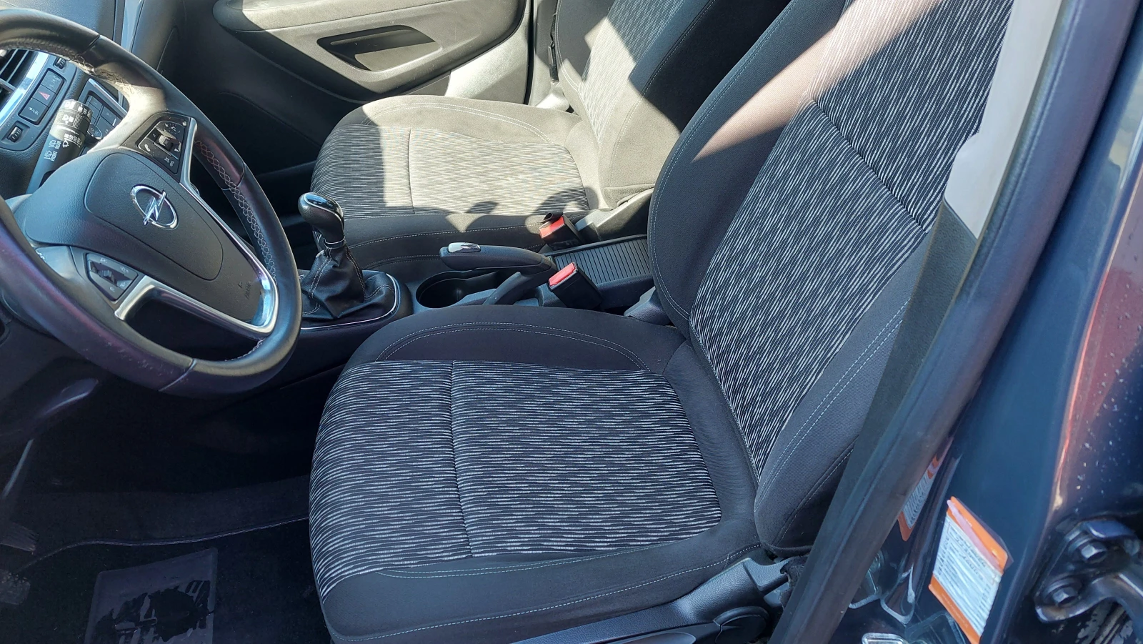 Opel Mokka 1.4i turbo LPG, снимка 11 - Автомобили и джипове - 56315025