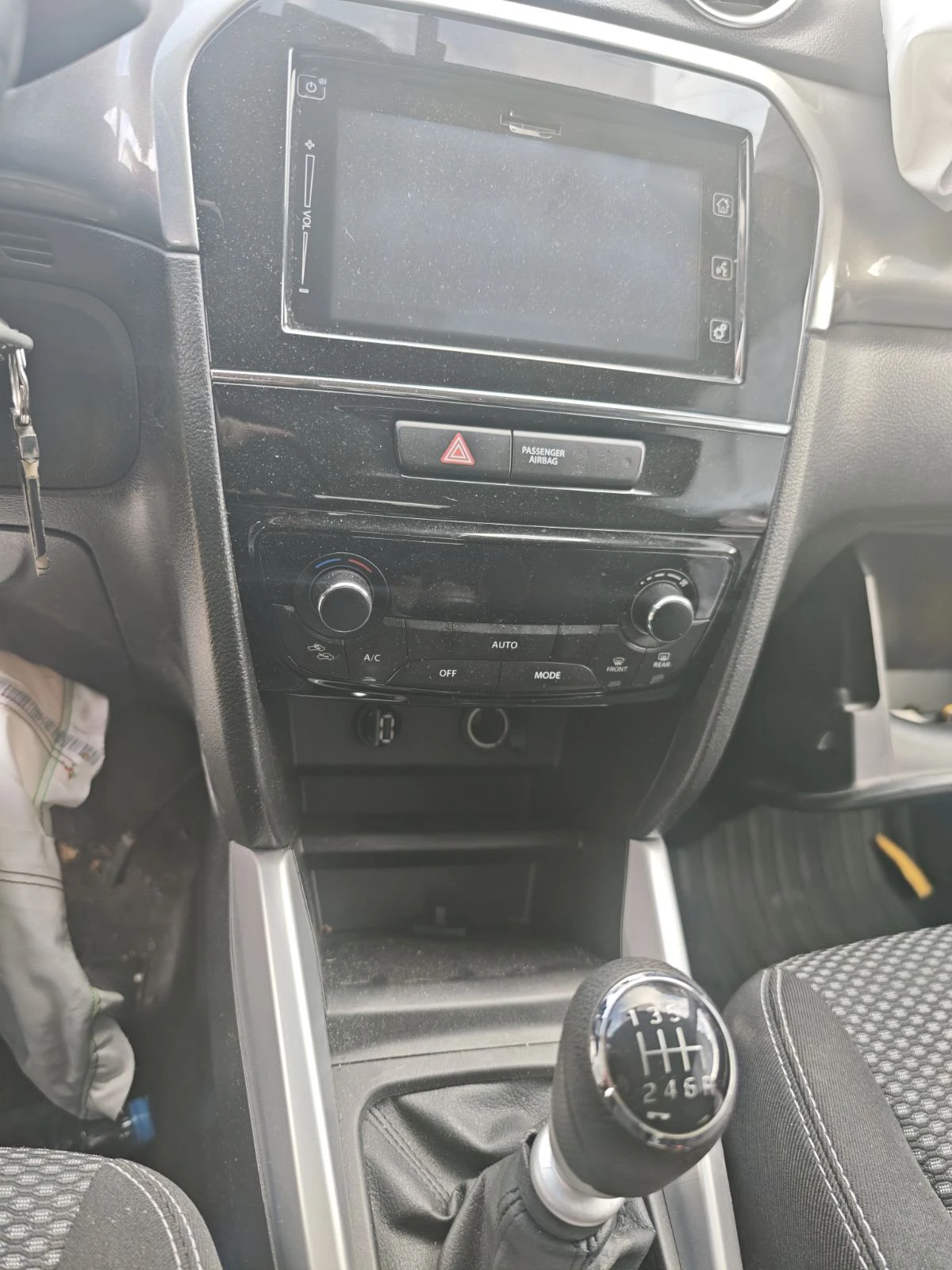 Suzuki Vitara, снимка 9 - Автомобили и джипове - 56429609