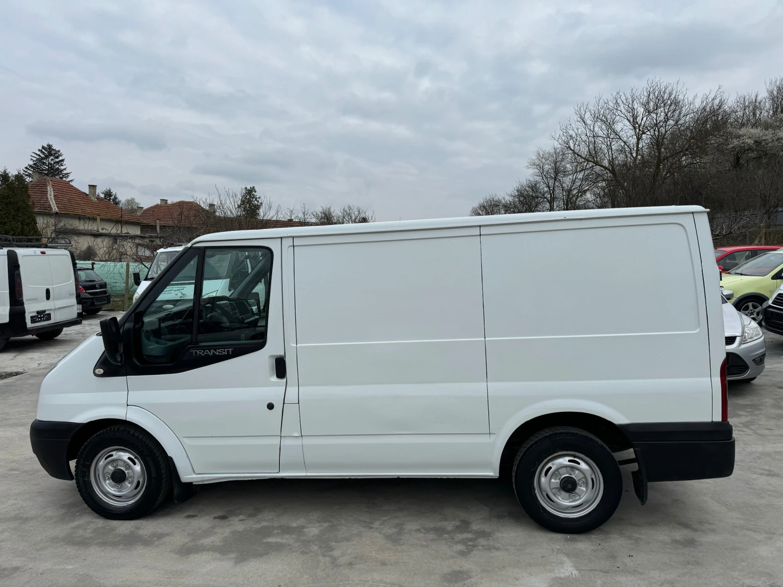 Ford Transit 2.2D КЛИМАТИК - изображение 8