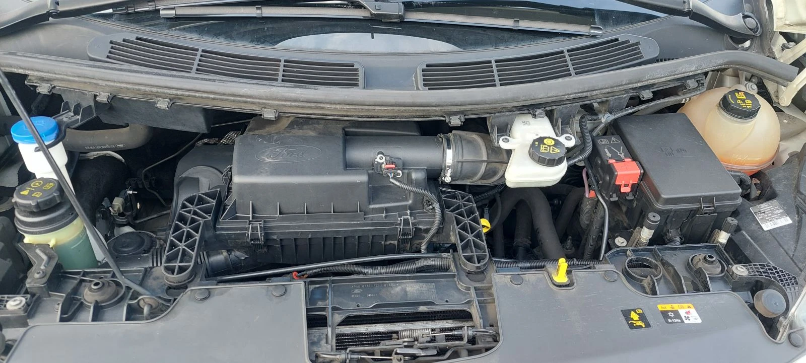 Ford Transit Custom 2.2 TDCI  клима, снимка 14 - Бусове и автобуси - 54044315