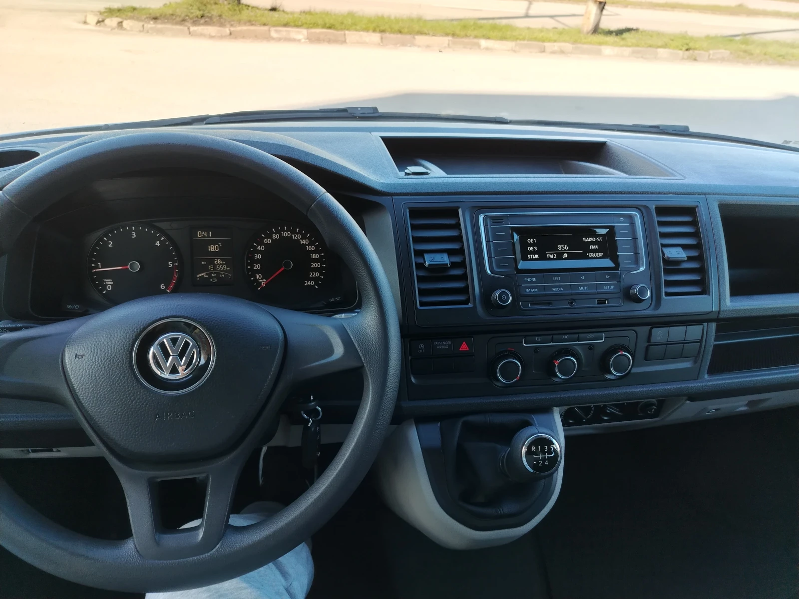 VW Transporter 2.0 TDI 9 Mesta, снимка 10 - Бусове и автобуси - 54099126