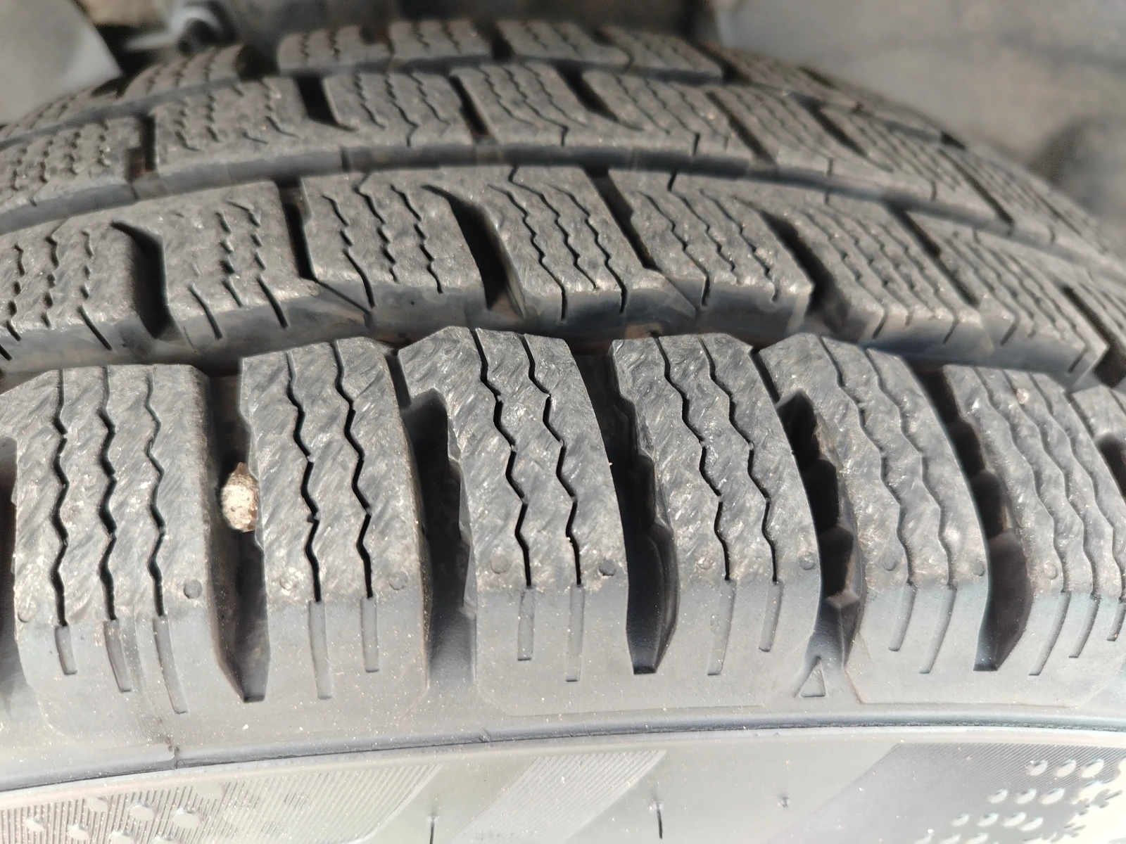 VW Transporter 2.0 TDI 9 Mesta, снимка 6 - Бусове и автобуси - 54099126