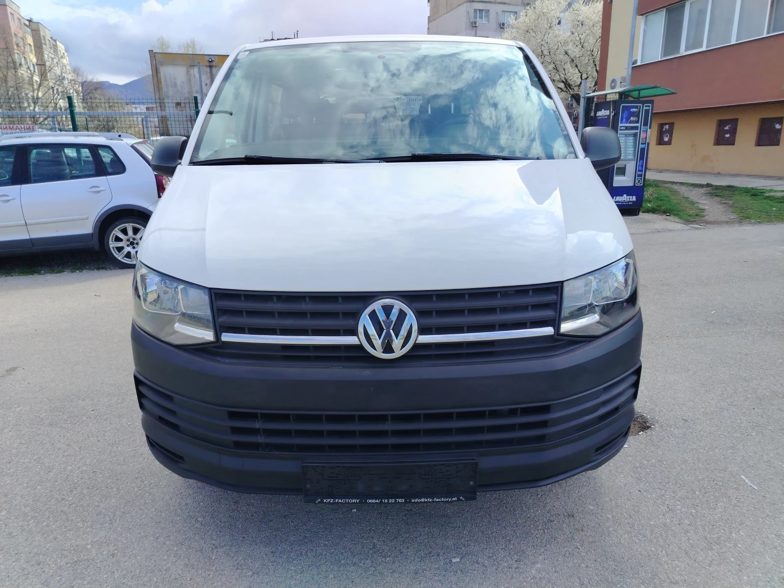 VW Transporter 2.0 TDI 9 Mesta