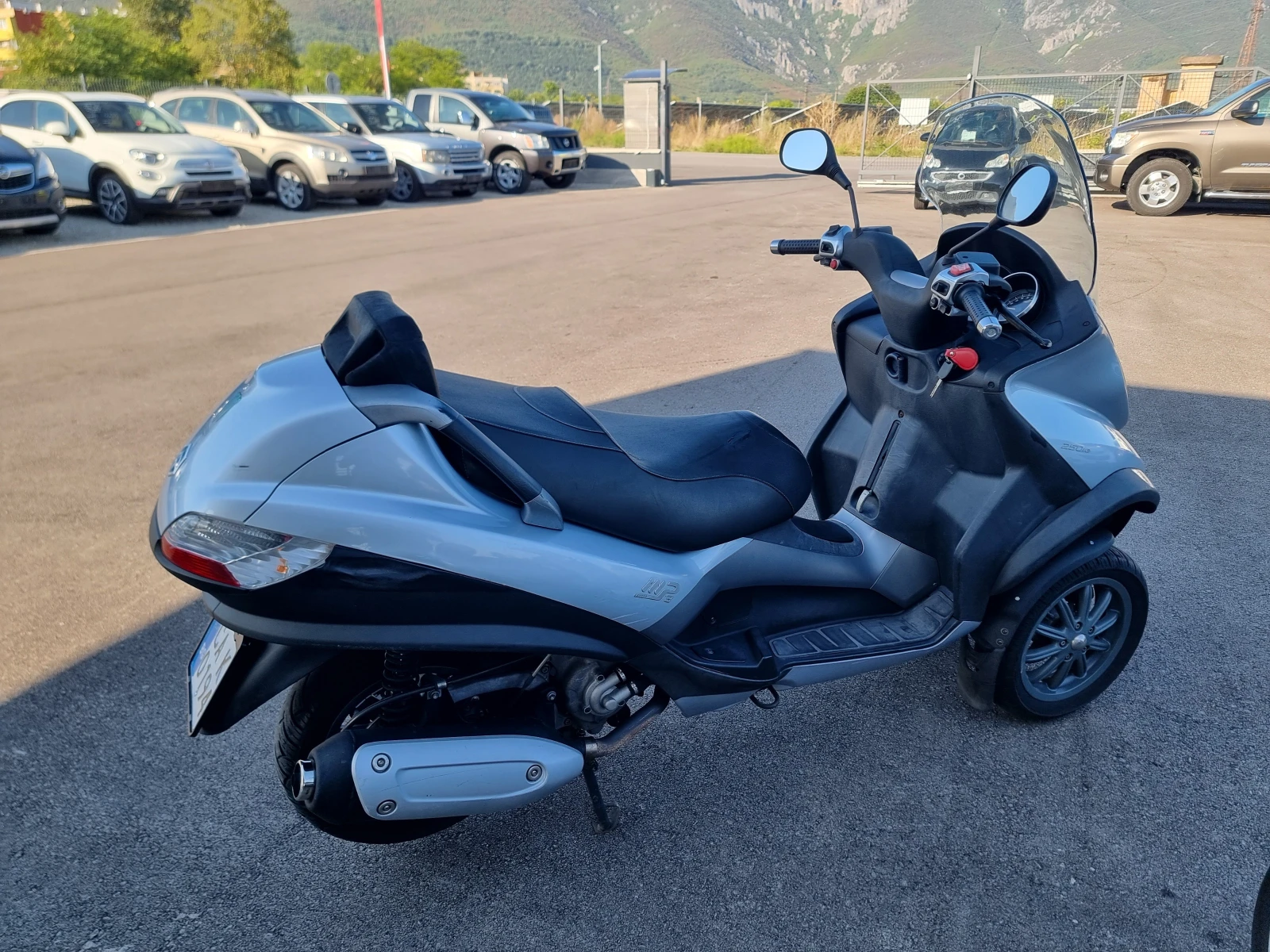 Piaggio Mp3 250 - изображение 6