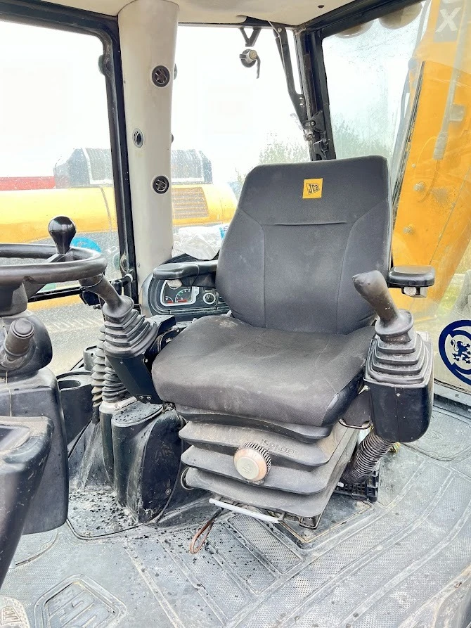 Багер JCB 3CX, снимка 6 - Индустриална техника - 47000002