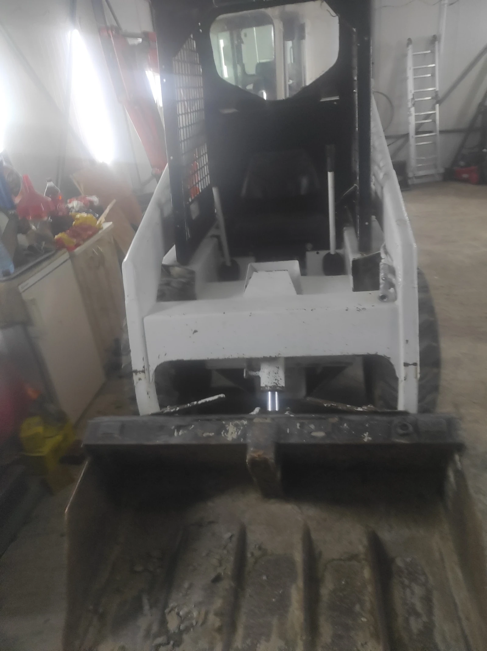 Мини челни товарачи Bobcat  - изображение 4