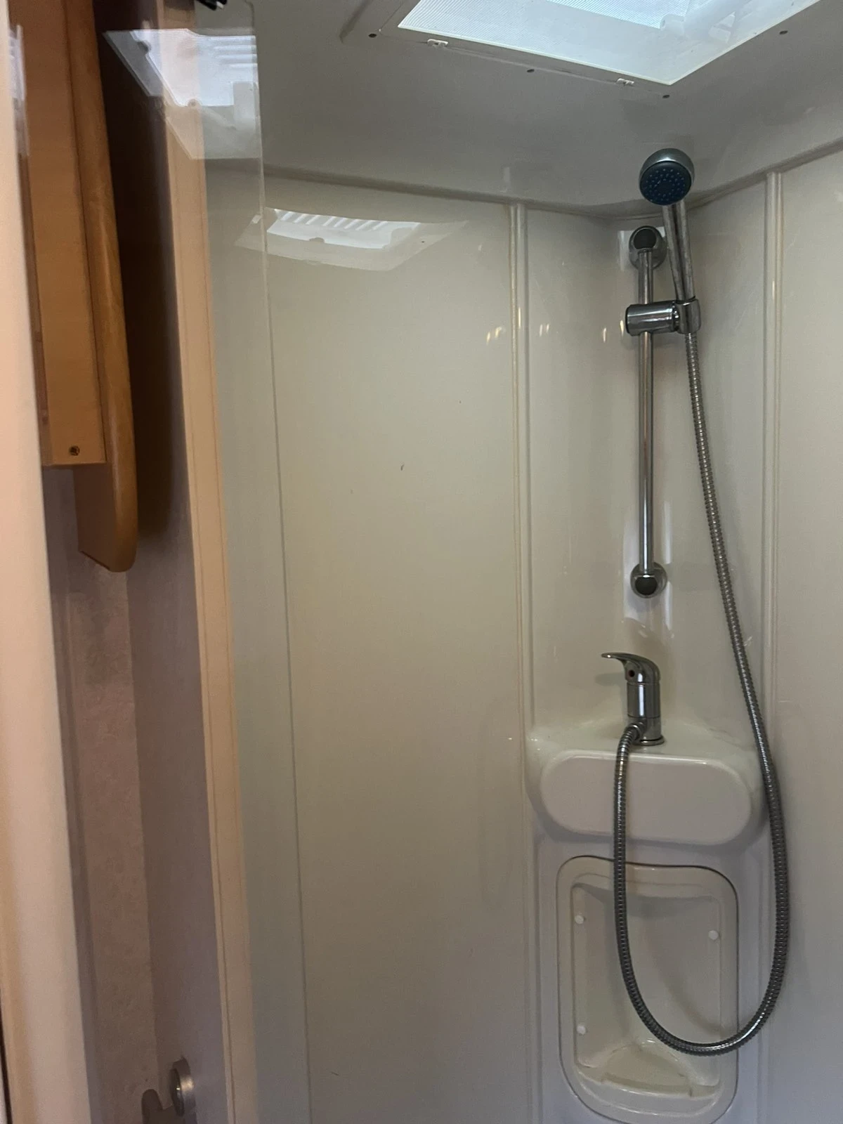 �������� Bailey SENATOR  | Mobile.bg � ����������� 16