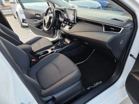 Toyota Corolla  8 HYBRID A/T 122кс, снимка 9