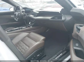 Audi E-Tron GT UNKNOWN SPECS All Wheel Drive - 100500 лв. - 47995182 | Car24.bg