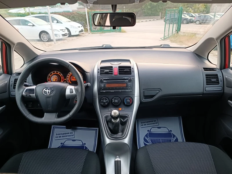 Toyota Auris 1.6i-132кс-ШВЕЙЦАРИЯ-РЪЧКА-6ск-FACELIFT, снимка 14 - Автомобили и джипове - 47307419