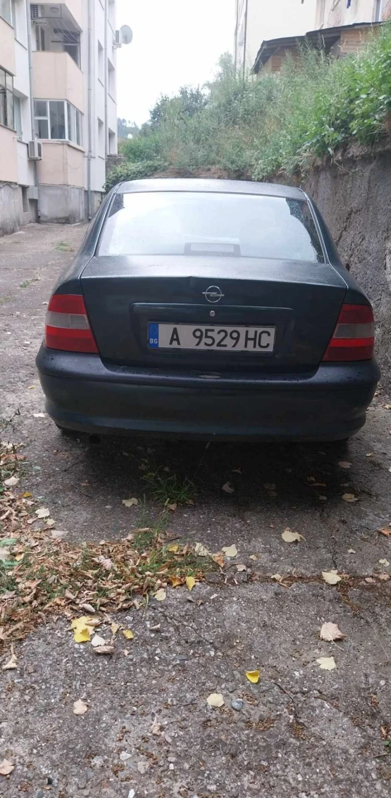 Opel Vectra 1.8, снимка 3 - Автомобили и джипове - 47424057