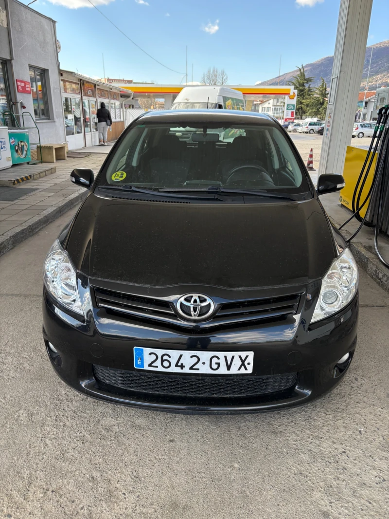 Toyota Auris 2.0 126, снимка 11 - Автомобили и джипове - 49601000