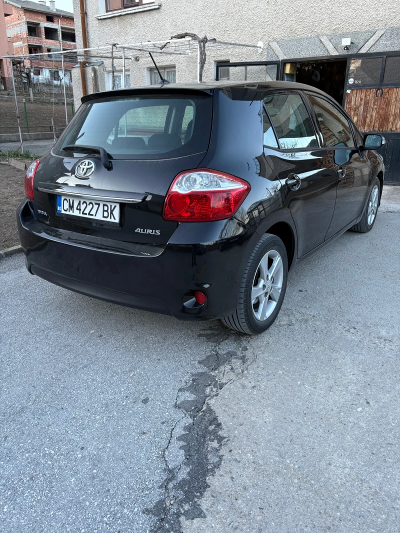 Toyota Auris 2.0 126, снимка 12 - Автомобили и джипове - 49601000