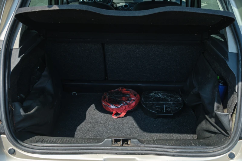 Renault Clio, снимка 6 - Автомобили и джипове - 51968944