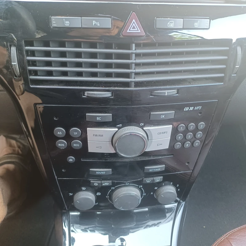 Opel Astra Кабриолет , снимка 11 - Автомобили и джипове - 52529291