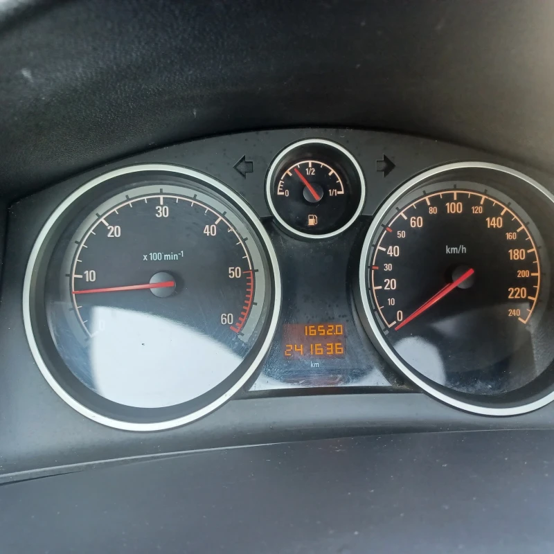 Opel Astra Кабриолет , снимка 9 - Автомобили и джипове - 52529291