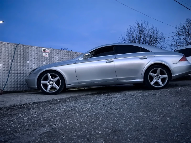 Mercedes-Benz CLS 320 cls 320 , снимка 4 - Автомобили и джипове - 52069737