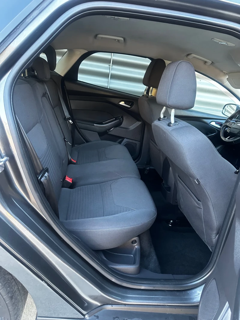 Ford Focus, снимка 15 - Автомобили и джипове - 52159442