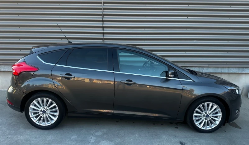 Ford Focus, снимка 8 - Автомобили и джипове - 52159442