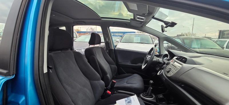 Honda Jazz 1.4 VTEC-ПАНОРАМА, снимка 9 - Автомобили и джипове - 52748554