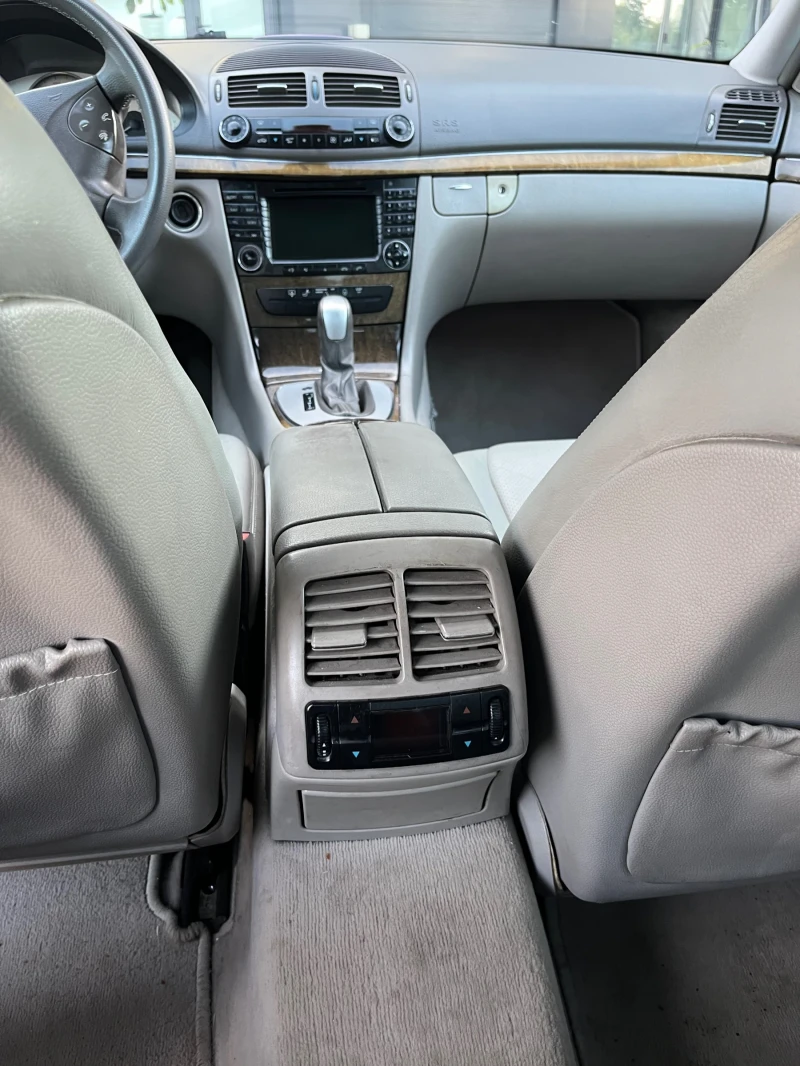 Mercedes-Benz E 400, снимка 7 - Автомобили и джипове - 52811209