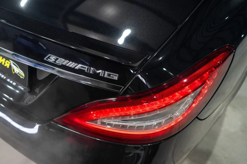 Mercedes-Benz CLS 63 AMG V8 BITURBO FACELIFT DISTRONIC H&K ЛИЗИНГ 100%, снимка 9 - Автомобили и джипове - 53247318