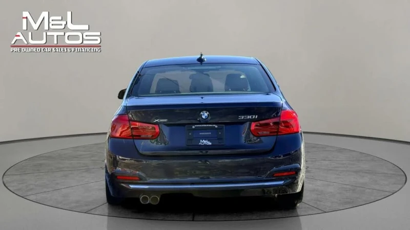 BMW 330 2017 BMW 330I xdrive* АвтоКредит* (Цена до БГ) , снимка 8 - Автомобили и джипове - 53374564