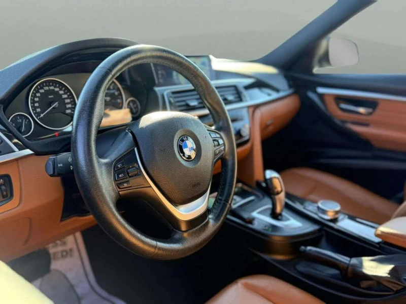BMW 330 2017 BMW 330I xdrive* АвтоКредит* (Цена до БГ) , снимка 10 - Автомобили и джипове - 53374564