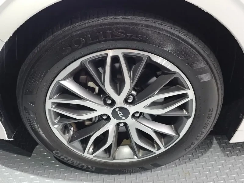 Kia K5 2.0 Lpi Trendy, снимка 5 - Автомобили и джипове - 55936158