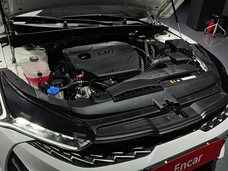 Kia K5 2.0 Lpi Trendy, снимка 6 - Автомобили и джипове - 55936158