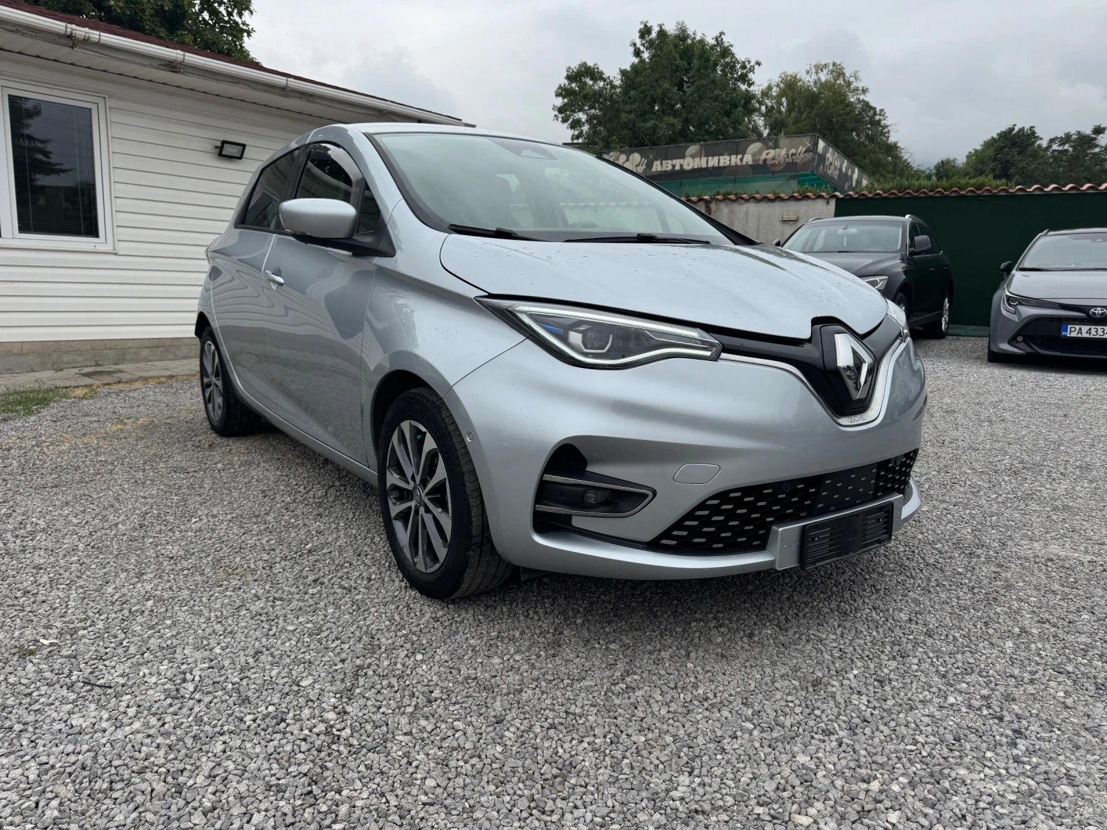 Renault Zoe 400км* 52КВЧ* КОЖА* NAVI* LED* KEYLESS* 6.2022г | Mobile.bg — изображение 15