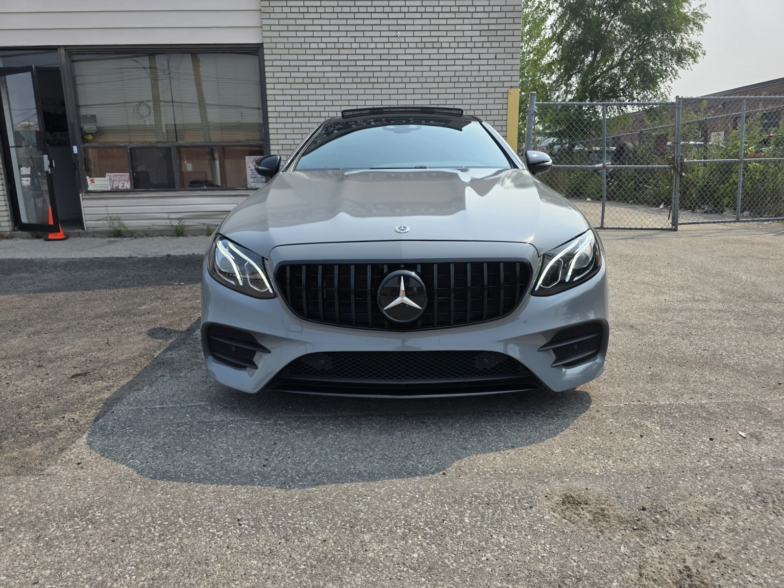 Mercedes-Benz E 400 * CARFAX* ОПЦИЯ ЗА ФИНАНСИРАНЕ*  - изображение 2