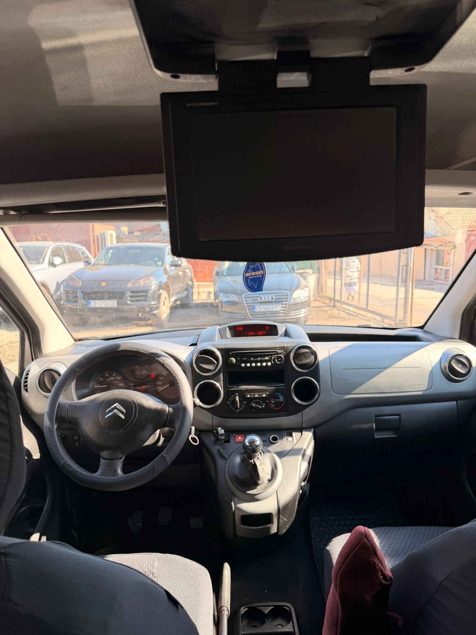 Citroen Berlingo 1.6 HDI, снимка 7 - Автомобили и джипове - 53765859