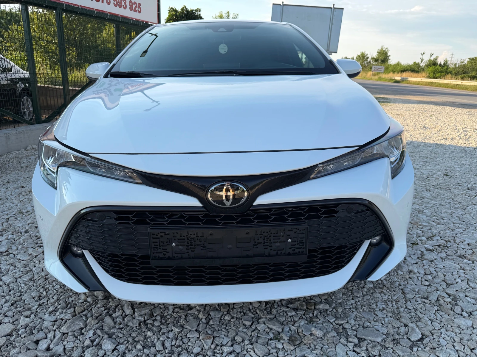 Toyota Corolla 1.2Ti 16v/116p.s-Facelift/Navi-Digital-41560km!!!, снимка 5 - Автомобили и джипове - 54017759