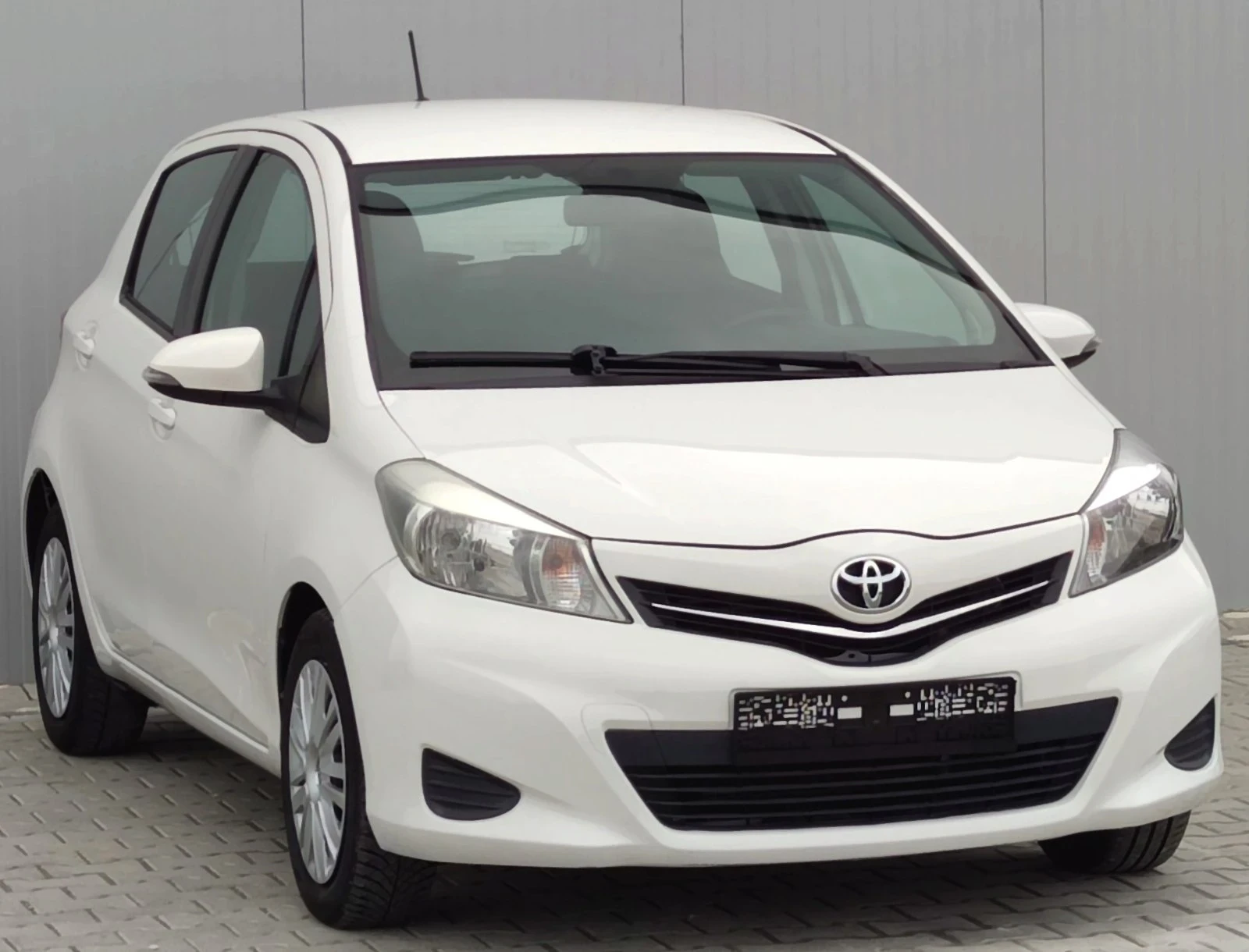 Toyota Yaris 1.4D4D* 90к.с* 
