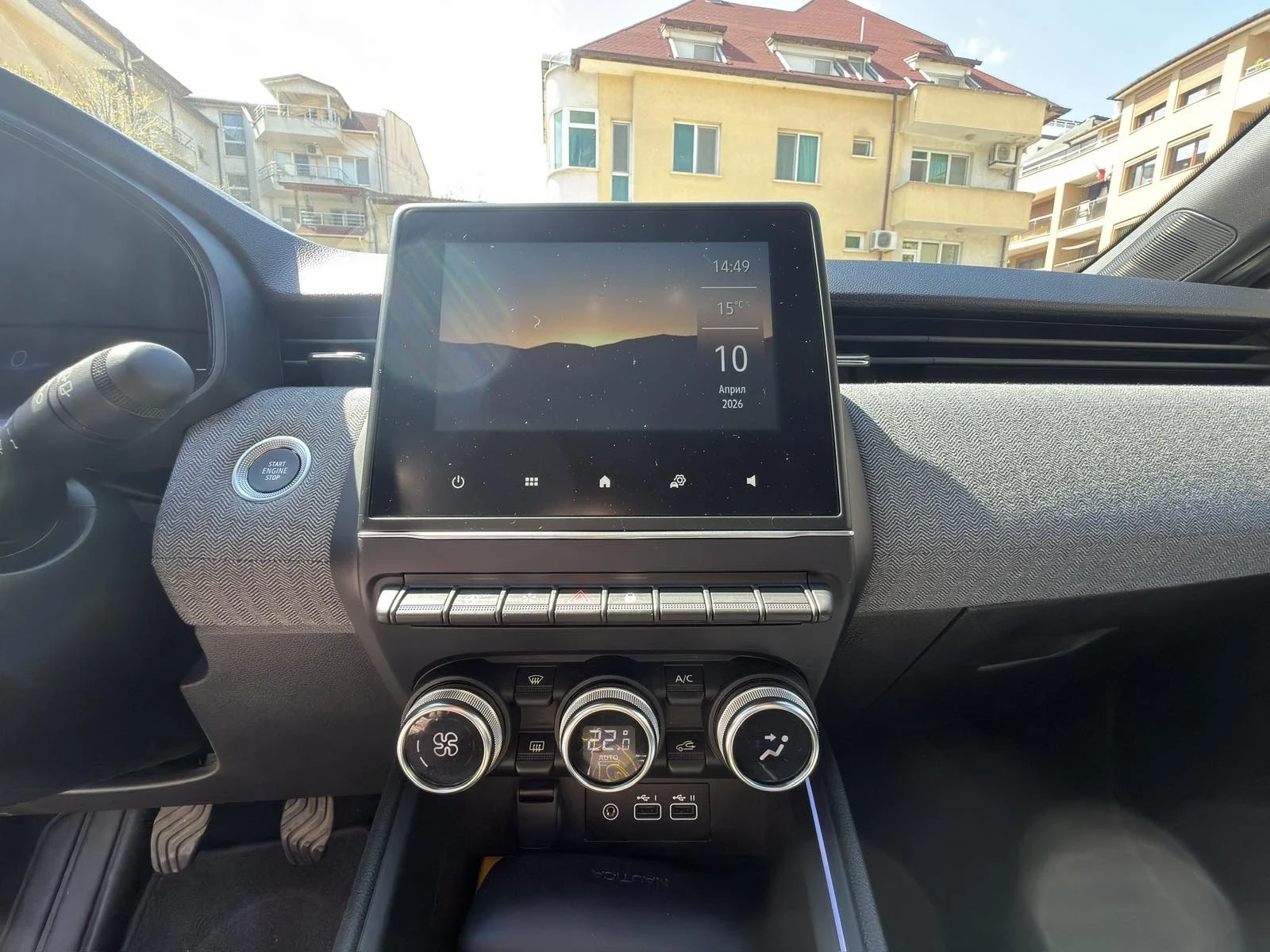 Renault Clio 1.0 TCe 100 LPG, снимка 10 - Автомобили и джипове - 54231694