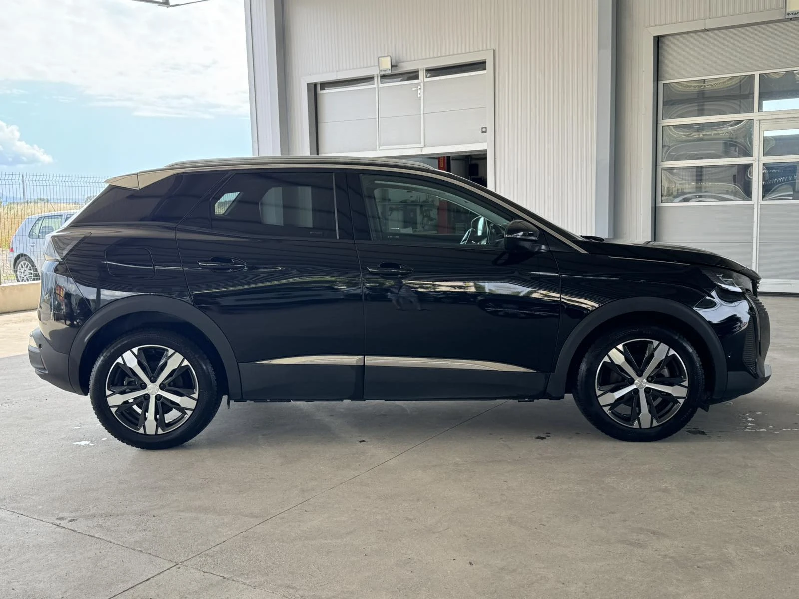 Peugeot 3008 HDI* 130ps* ALLURE* DISTR* NAVI* KAMERA* LED, снимка 6 - Автомобили и джипове - 54595987